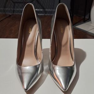 Aldo Shiny Silver Pointed Heels